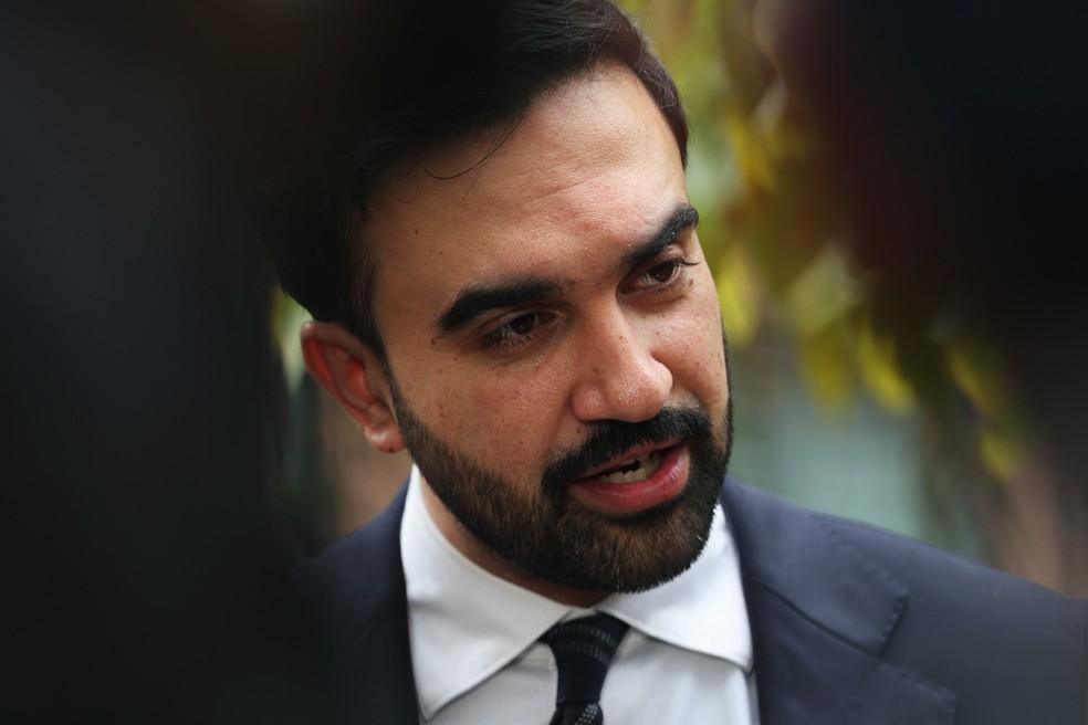 Zohran Mamdani, durante evento de campanha à prefeitura de Nova York, em 31 de outubro de 2025 — Foto: Spencer Platt/Getty Images North America/Getty Images via AFP