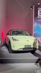 Geely EX2 chega a Brasil com preço e tamanho de BYD Dolphin; veja itens de série