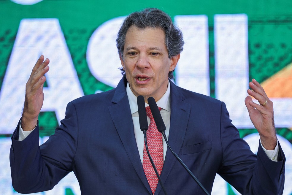 Haddad fala durante evento que anunciou plano de socorro a empresas afetadas pelo tarifaço — Foto: Adriano Machado/Reuters