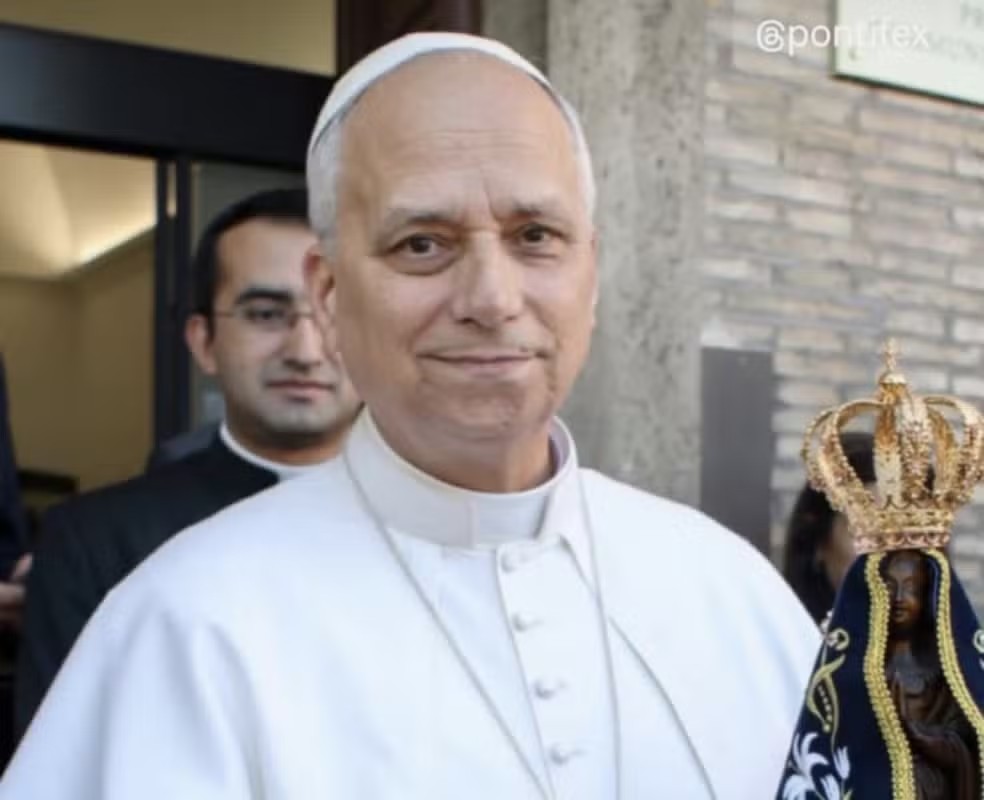 Papa Leão XIV posta foto com imagem de Nossa Senhora Aparecida — Foto: Redes sociais/Reprodução