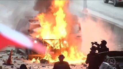 Los Angeles tem 4º dia de protestos contra política migratória e Trump aciona fuzileiros navais