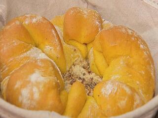 Receita Nosso Campo: aprenda a fazer um pão com cúrcuma e recheio de castanha de caju