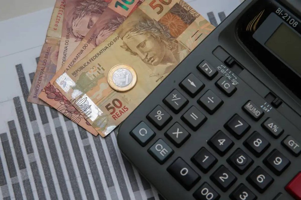 plano de saúde, alimentação e previdência privada lideram as prioridades de trabalhadores — Foto: Marcello Casal Jr/Agência Brasil