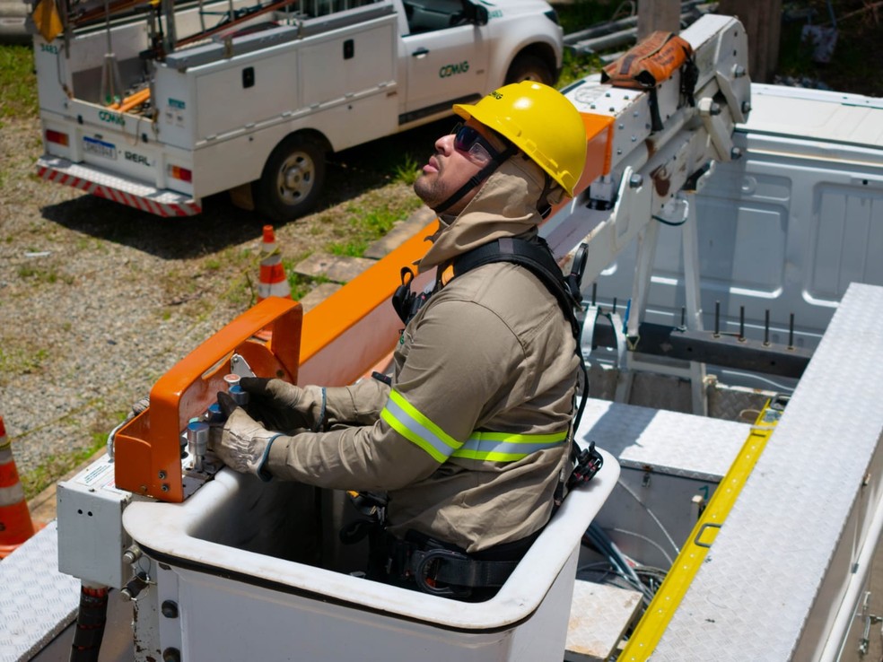 Cemig oferece curso de Eletricista de Linhas de Redes Aéreas de Distribuição de Energia Elétrica — Foto: Cemig/Divulgação