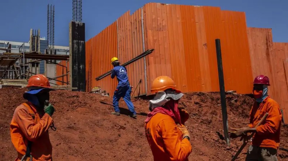 Brasil está em patamares de "pleno emprego", em que praticamente todo mundo que quer trabalhar consegue vaga — Foto: Getty Images via BBC