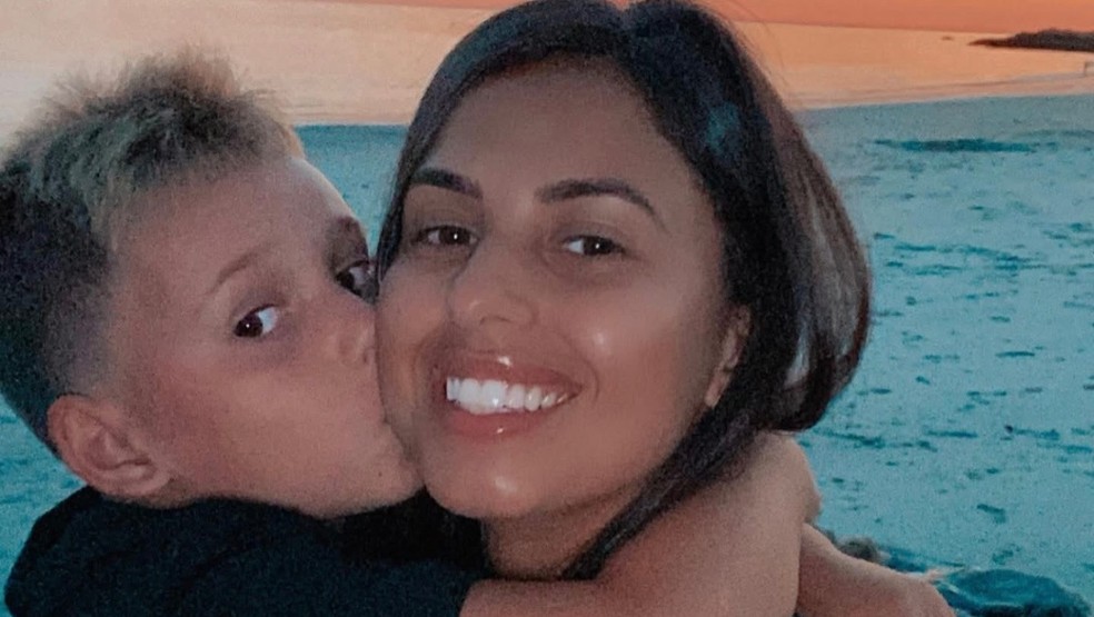 Bruna com o filho, Michael Leavitt Junior — Foto: Arquivo Pessoal