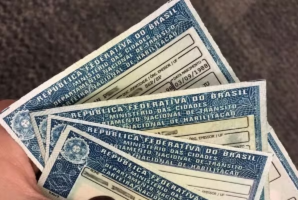 CNH Carteira Nacional de Habilitação — Foto: g1