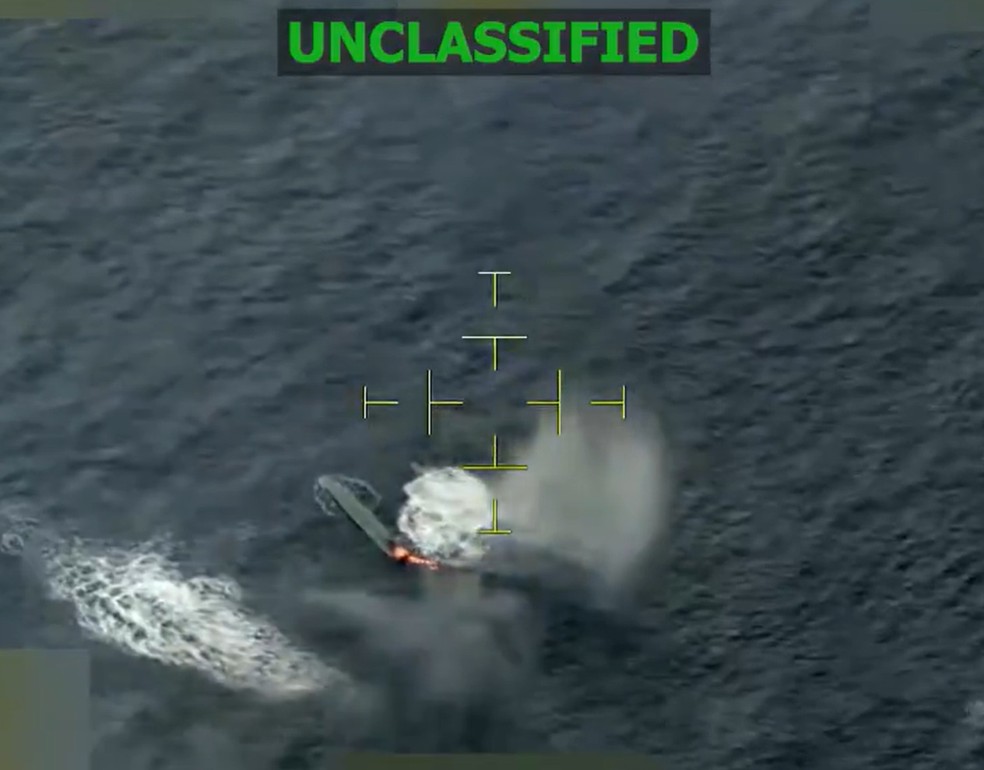 EUA fazem novo ataque contra embarcação no Oceano Pacífico — Foto: Reprodução/Redes sociais