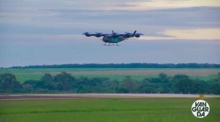 Protótipo do carro voador da Embraer faz 1º voo no interior de SP