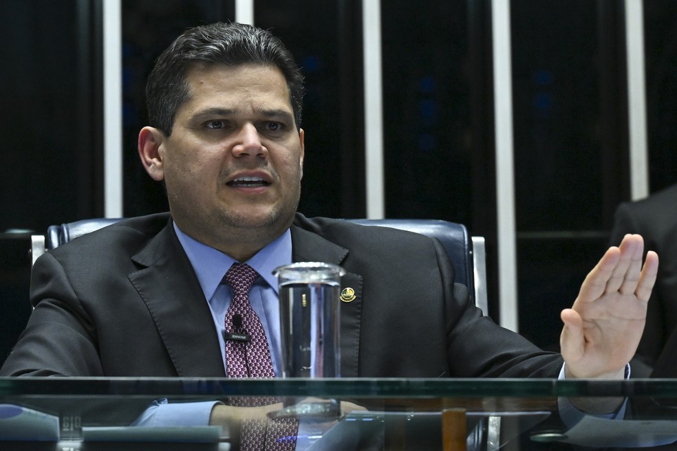 Presidente do Senado Federal, senador Davi Alcolumbre (União-AP), conduz sessão do Senado em 16 de julho de 2025. — Foto: Jefferson Rudy/Agência Senado
