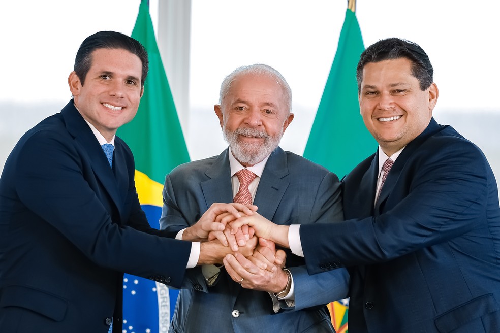 Hugo Motta, Lula e Davi Alcolumbre em encontro em Brasília — Foto: Ricardo Stuckert/Presidência da República