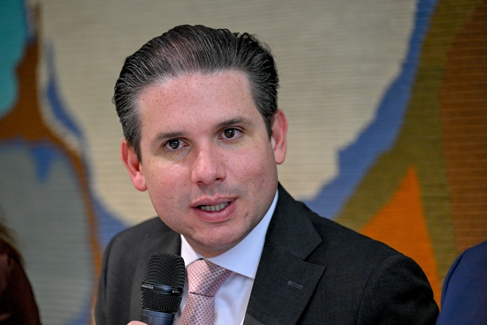 O presidente da Câmara dos Deputados, Hugo Motta, em encontro com jornalistas — Foto: Douglas Gomes/Câmara dos Deputados