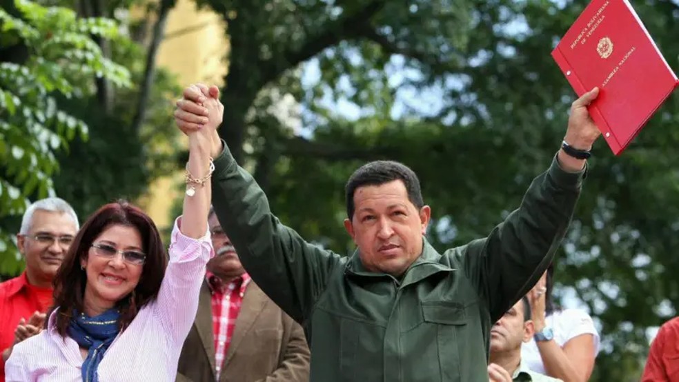 Cilia Flores foi a primeira mulher a presidir a Assembleia Nacional venezuelana e desenvolveu sua carreira política própria dentro do chavismo. — Foto: Getty Images via BBC