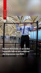 Robert Kennedy Jr se exibe fazendo barra em coletiva de imprensa nos EUA