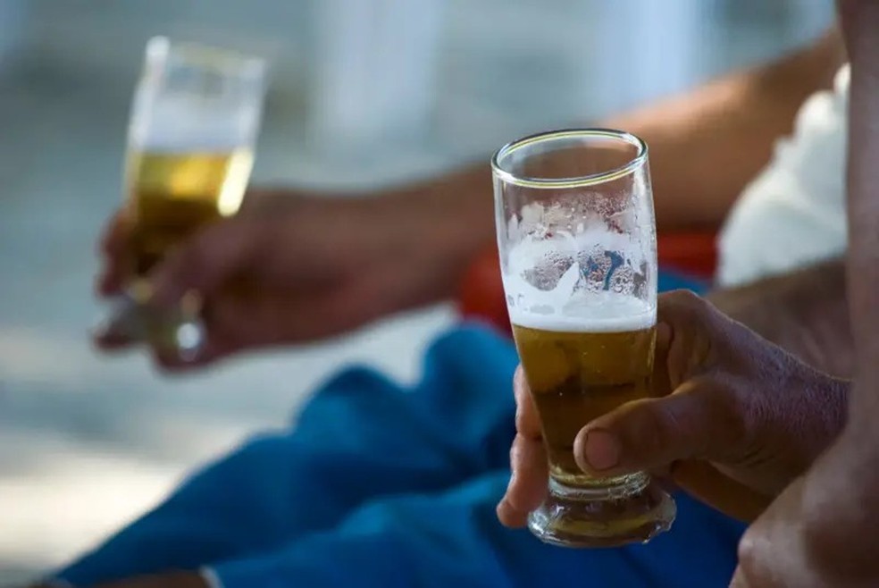 Estupidamente gelado: assim deve ser o chope para o brasileiro — Foto: Getty Images via BBC