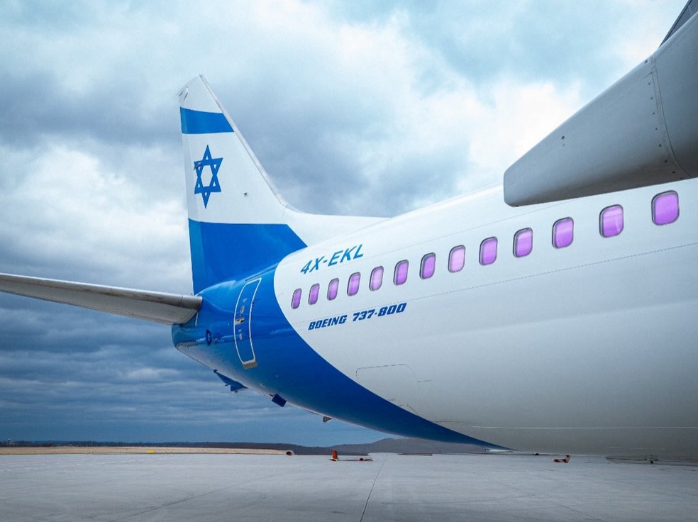 Avião Boeing 737 da companhia aérea El Al, de Israel — Foto: Reprodução/Redes sociais