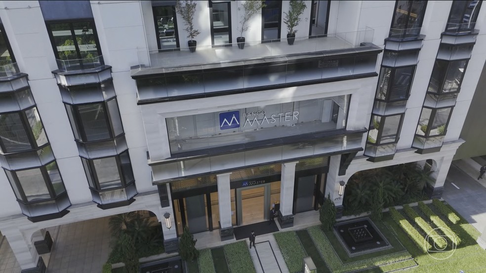 Sede do Banco Master, em São Paulo — Foto: Jornal Nacional/ Reprodução