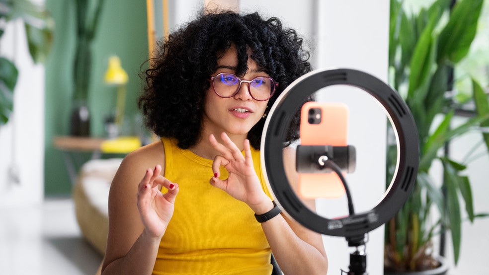 A responsabilidade dos influenciadores digitais contribui para um ambiente digital mais saudável e confiável — Foto: freepick