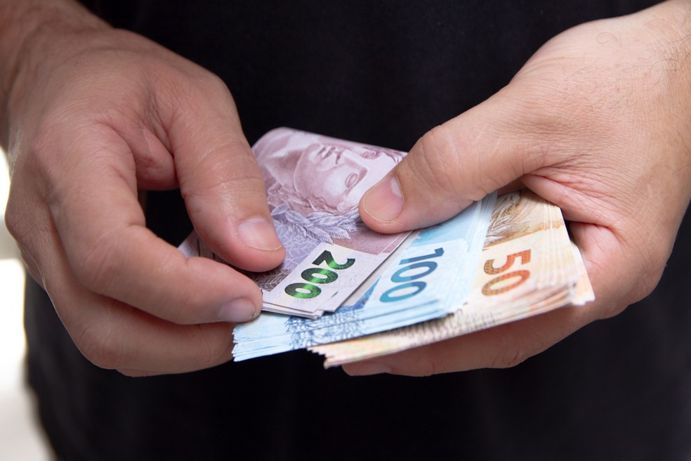 Salário mínimo sobe para R$ 1.621 em 2026 — Foto: Adriano Toffetti/Ato Press/Estadão Conteúdo