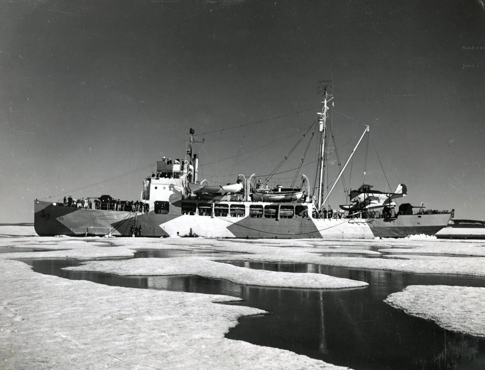 Navio dos EUA na Groenlândia durante a Segunda Guerra Mundial. — Foto: Arquivo Nacional dos EUA