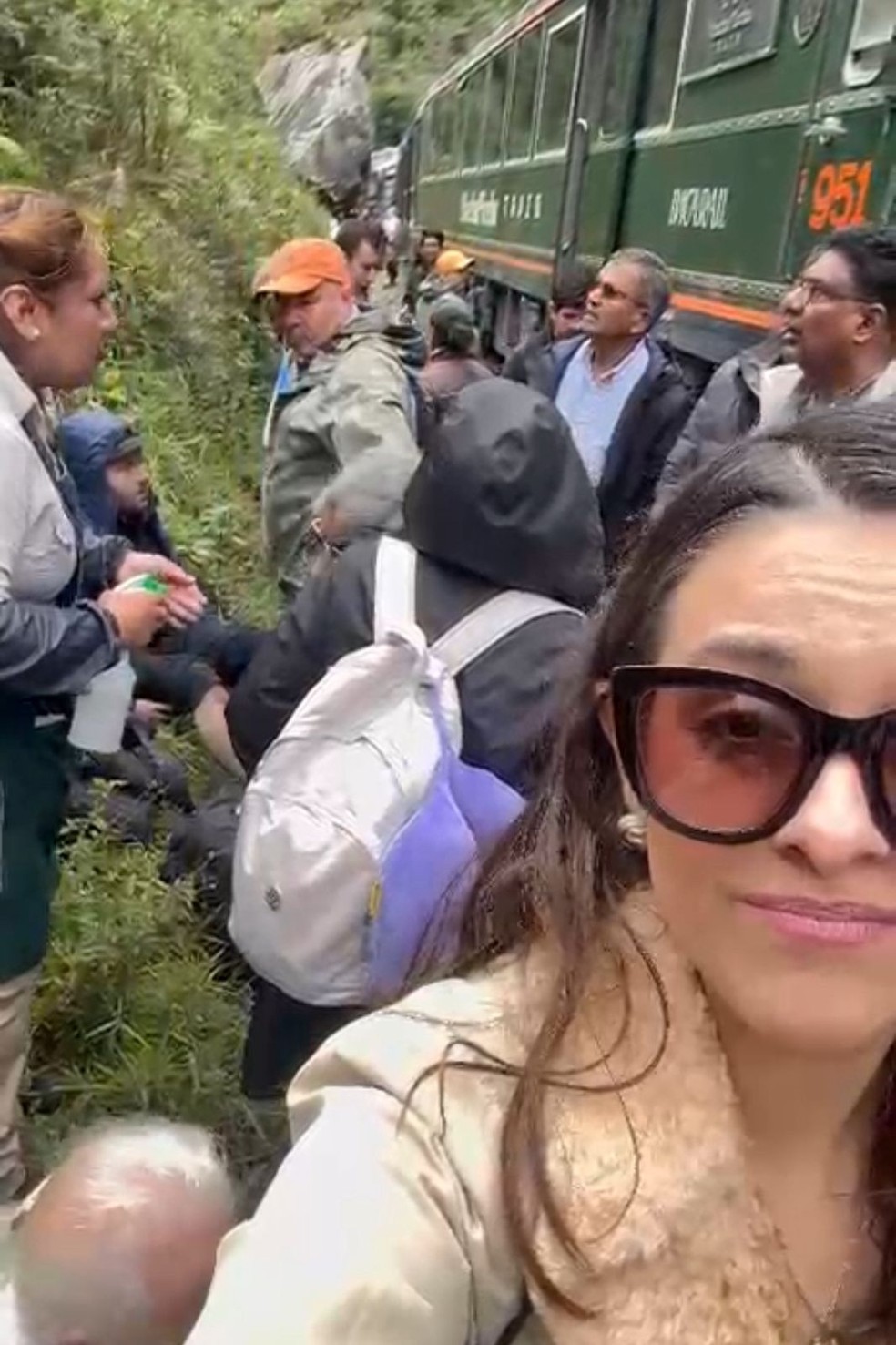 Batida entre trens deixa 1 morto e 40 feridos — Foto: Laís Torgeski