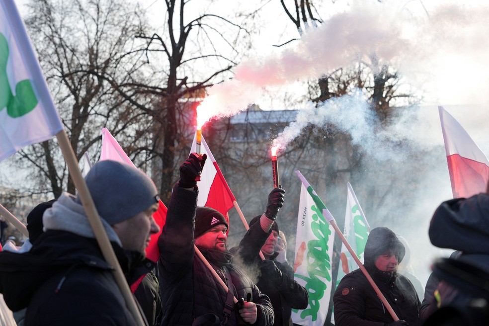 Agricultores da Polônia protestam contra acordo entre União Europeia e Mercosul em 9 de janeiro de 2026 — Foto: REUTERS/Aleksandra Szmigiel