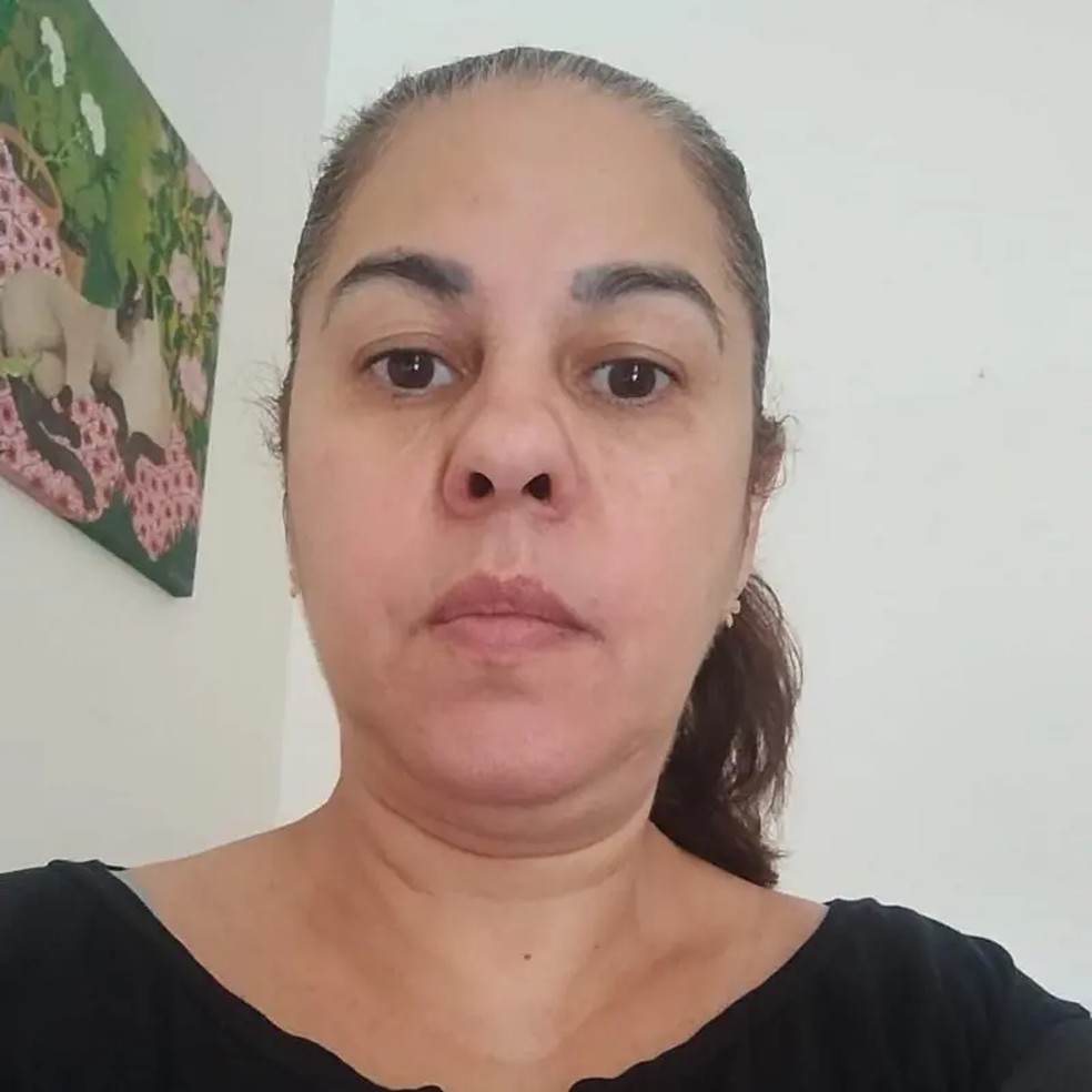 Como acompanhante de saúde, Girlaine diz que conseguiu aumentar a renda em 35% — Foto: BBC
