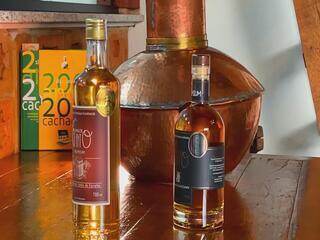 Alambiques preservam a tradição da cachaça artesanal