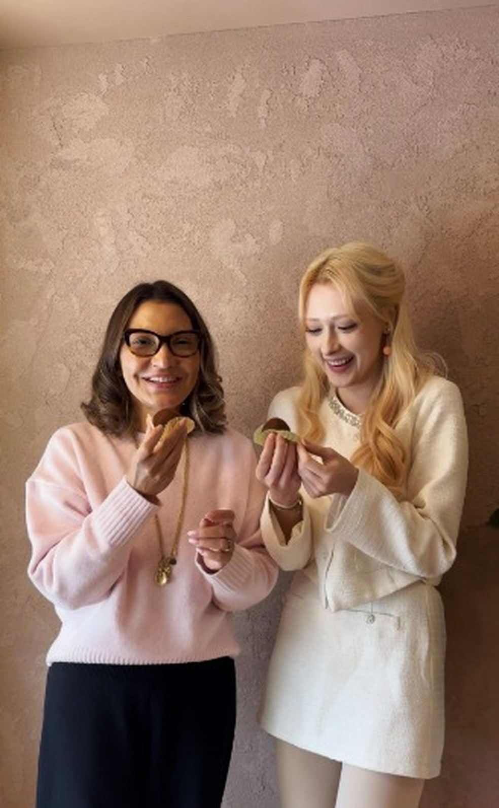 A primeira-dama Janja prova doce que virou febre na Coreia do Sul — Foto: Reprodução/Instagram