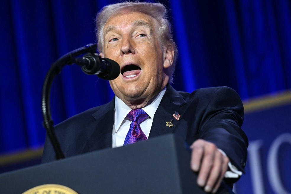 O presidente dos Estados Unidos, Donald Trump, durante encontro com líderes religiosos em 5 de fevereiro de 2026 — Foto: Saul Loeb/AFP