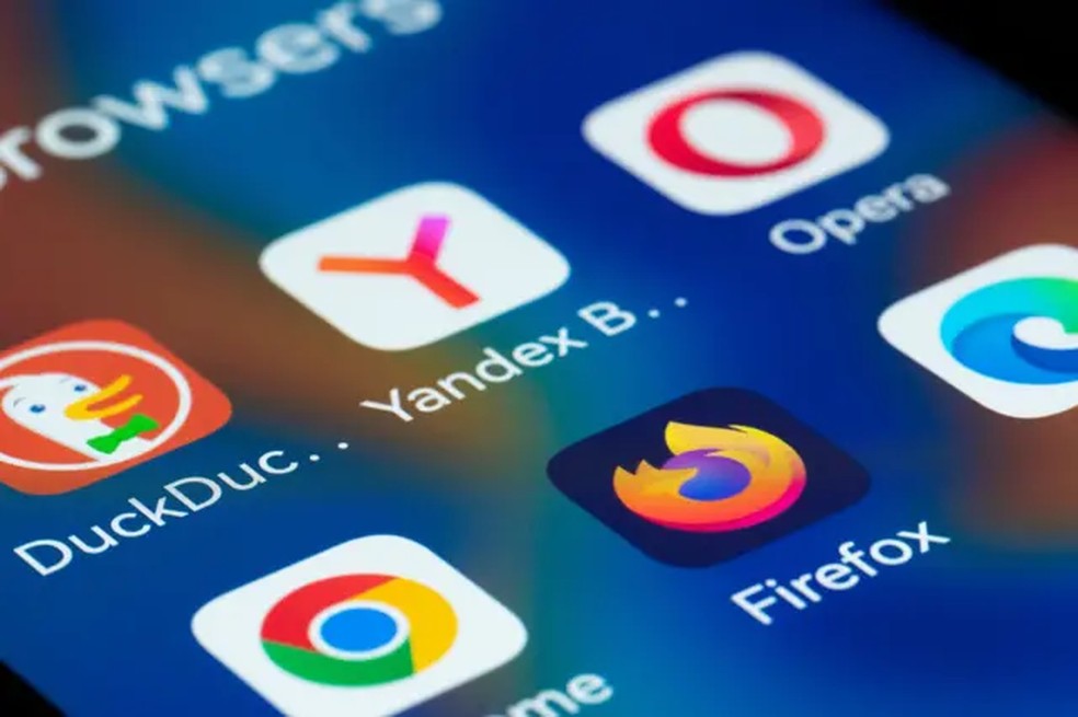 Substituir seu navegador por outro que ofereça maior proteção à privacidade do usuário pode aumentar a segurança dos seus dados — Foto: Getty Images