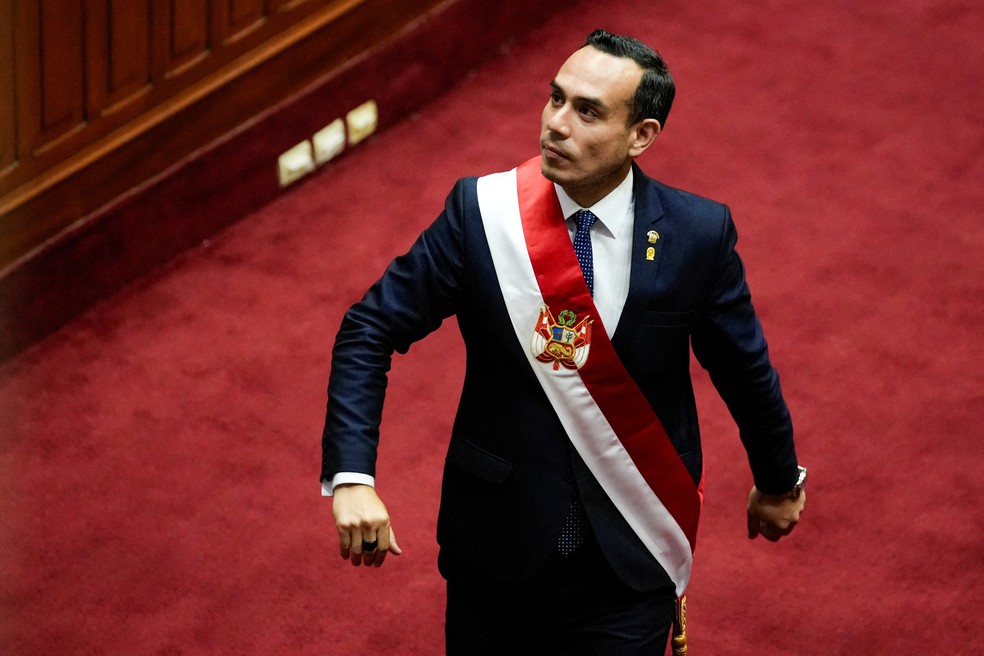 O presidente do Peru, José Jerí, em 10 de outubro de 2025 — Foto: REUTERS/Angela Ponce