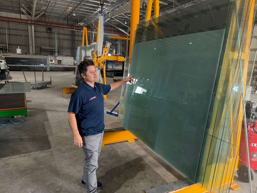 Empresário Luiz Guilherme Bettega Xavier da Silva checa qualidade em projeto — Foto: Divulgação