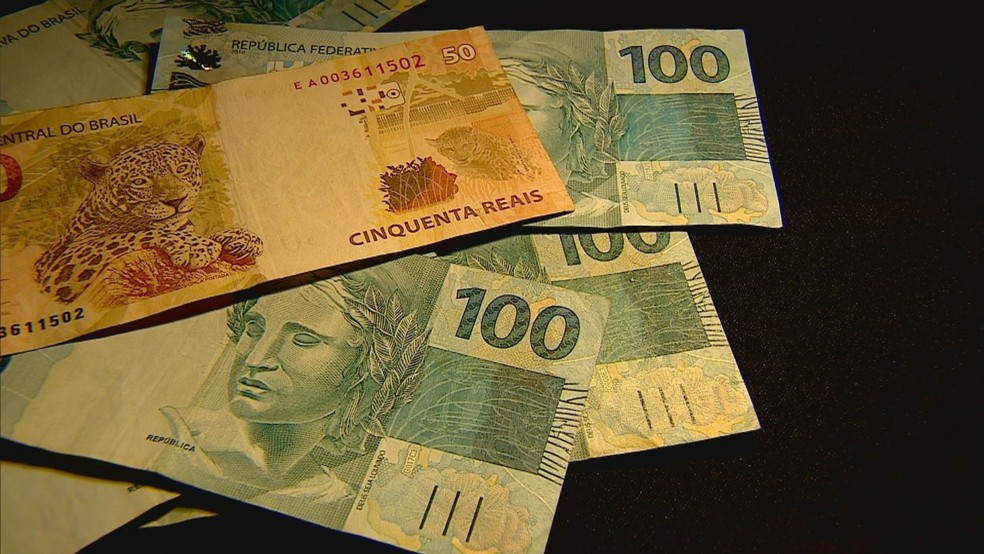 Notas de real — Foto: Reprodução/ RBS TV