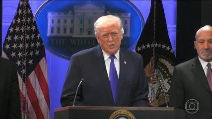 Trump sobe de 10% para 15% tarifa global sobre importações