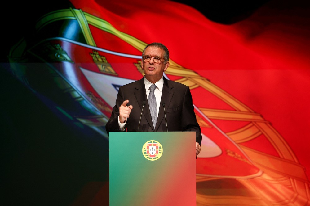 António José Seguro em seu primeiro discurso como presidente eleito de Portugal — Foto: Pedro Nunes/Reuters