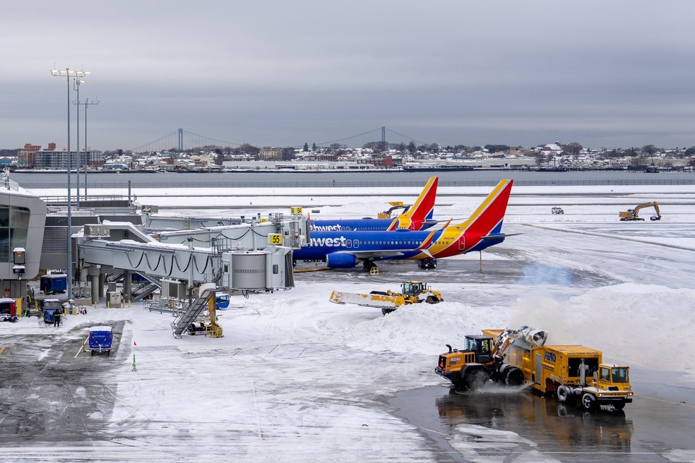 Aeroporto LaGuardia na cidade de Nova York em 26 de janeiro de 2026 — Foto: REUTERS/David 'Dee' Delgado