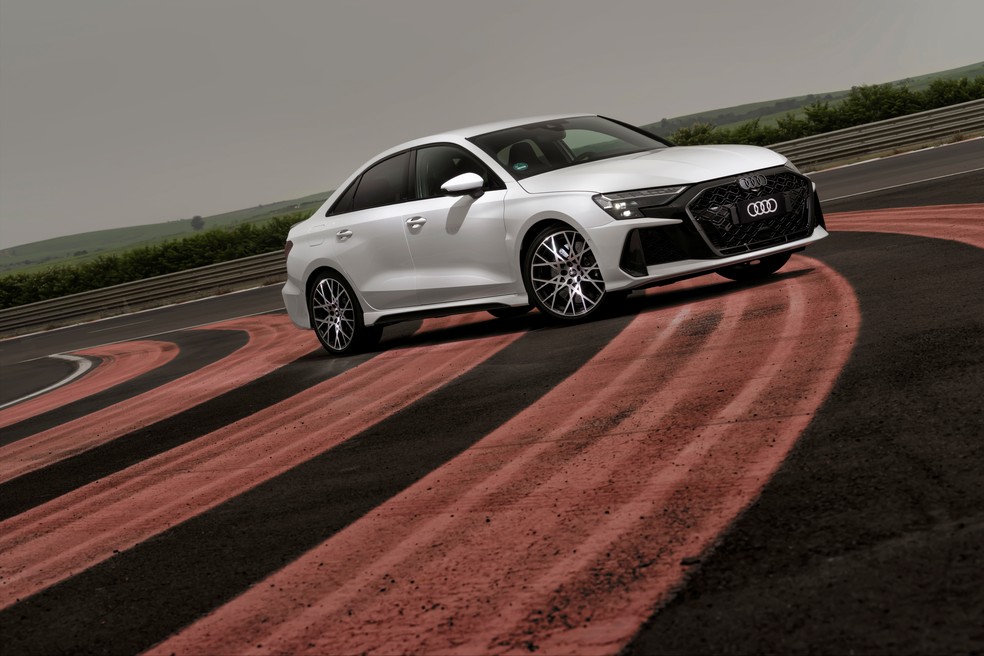 Audi RS3 2026 — Foto: divulgação/Audi