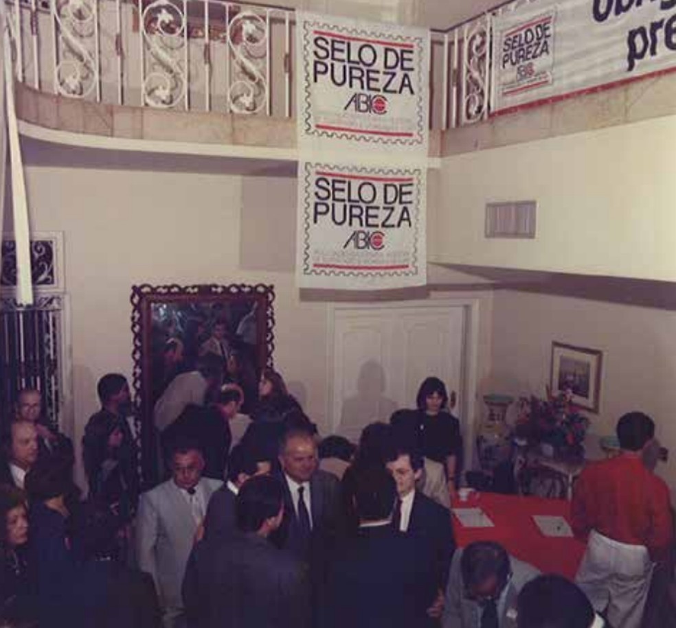 Cerimônia do lançamento do Selo de Pureza da Abic, em 1989. — Foto: ABIC