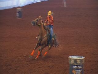 Competição de três tambores reúne milhares de participantes em Tietê