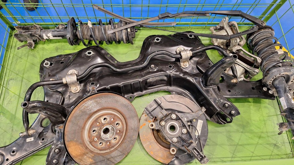 Peças são etiquetadas e vendidas na internet — Foto: Vinicius Montoia | g1