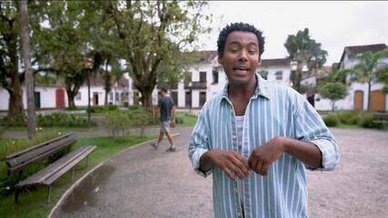 Empreendedor aposta em tapete pet de papel e cria alternativa ao plástico