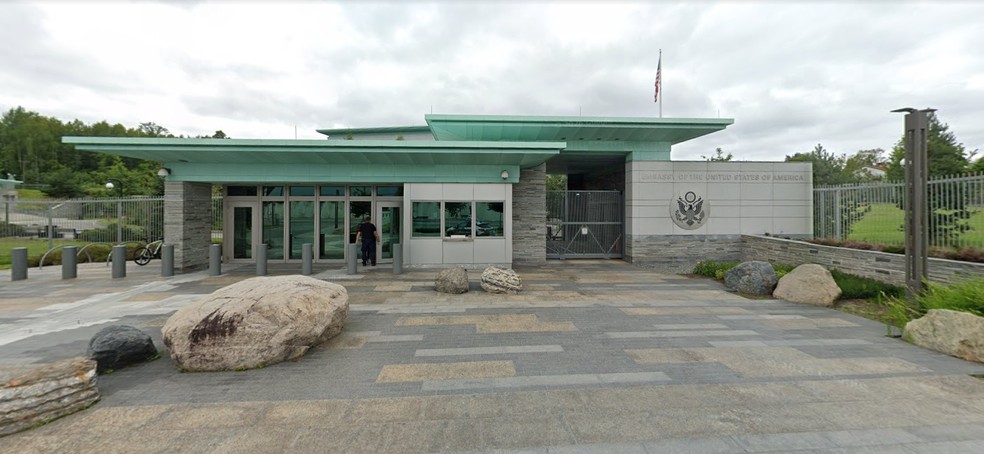 Entrada da embaixada dos Estados Unidos em Oslo, na Noruega. — Foto: Reprodução/Google Maps