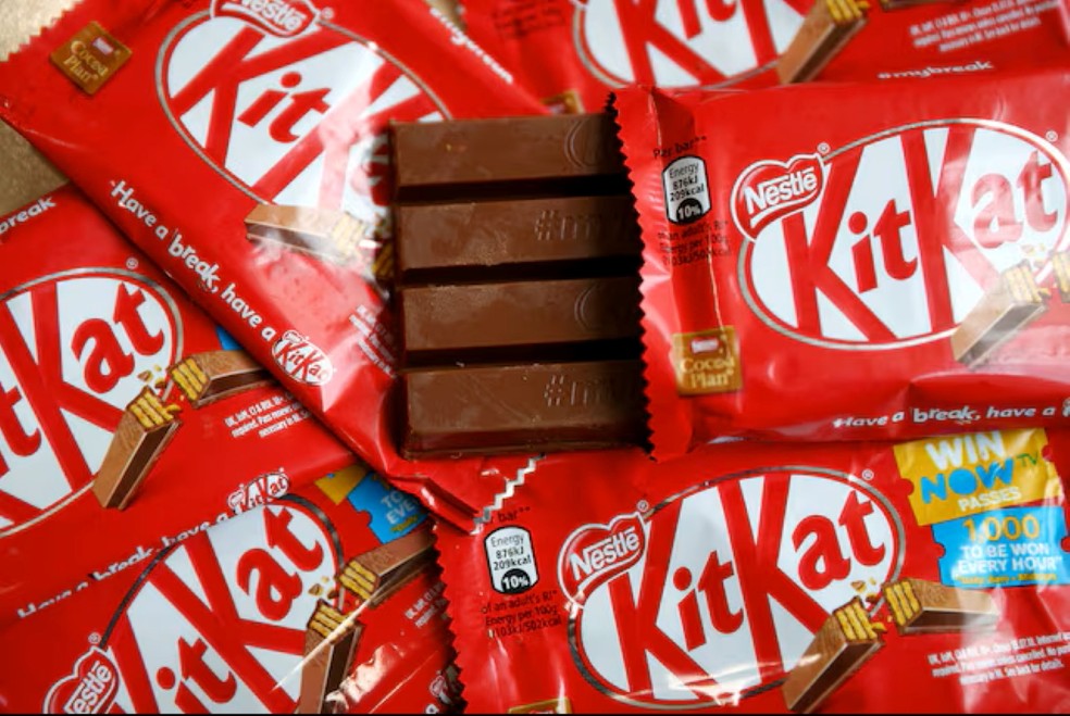 Nestlé denuncia roubo de carga com 12 toneladas barras de KitKat na Europa — Foto: REUTERS/Hannah McKay/Foto ilustrativa/Foto de arquivo