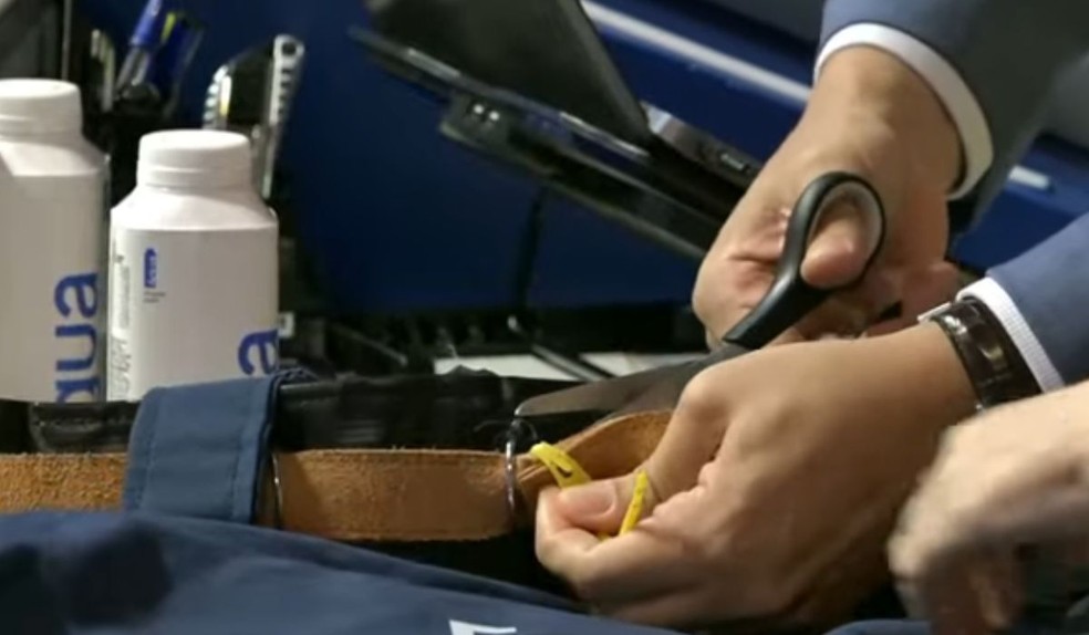 Abertura de envelopes com as propostas do leilão da Rota Mogiana na sede da Bolsa de Valores de São Paulo (B3) — Foto: Reprodução/B3